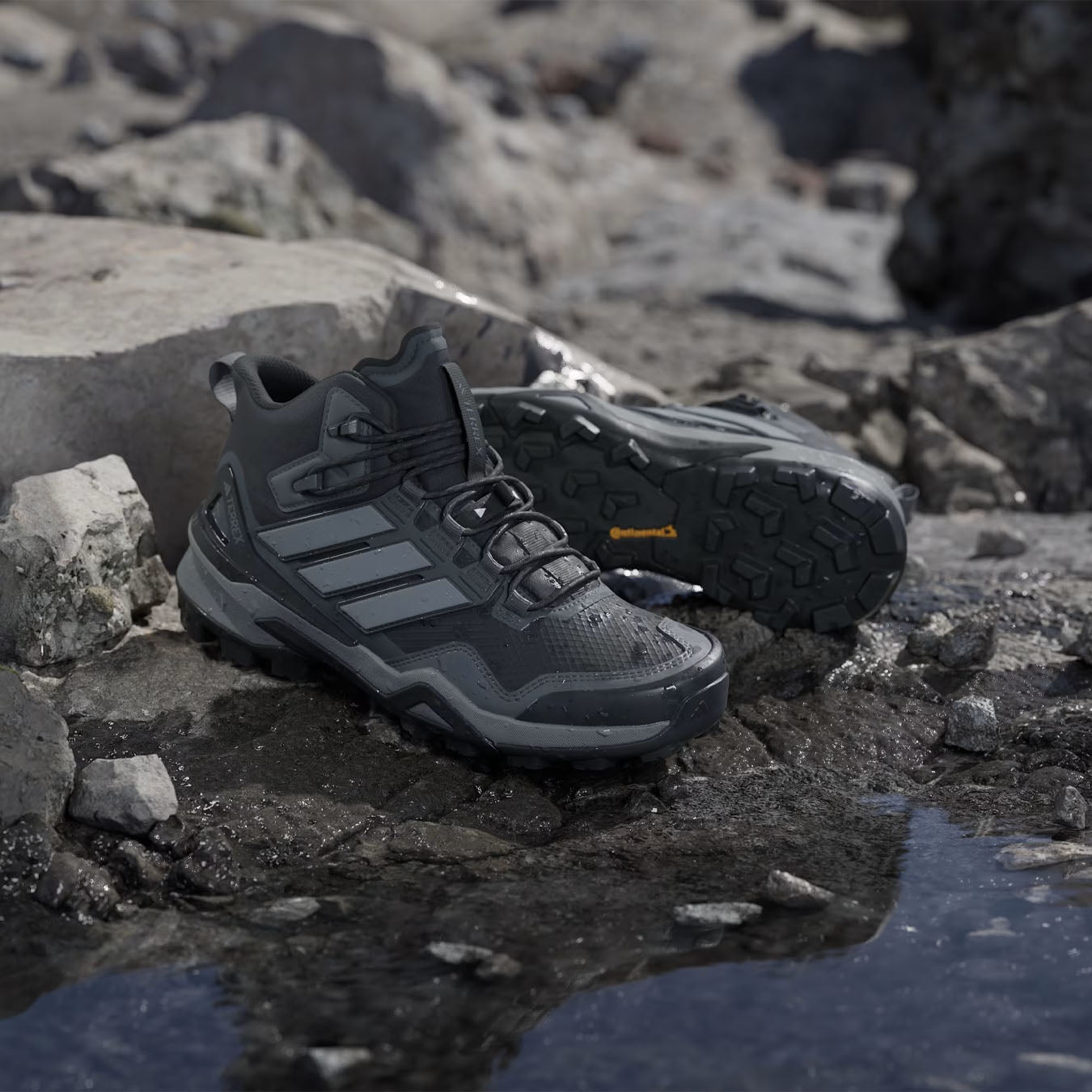 Adidas Terrex Womens Terrex Skychaser Hgiking boots Mid GTX Black - Parasol Store