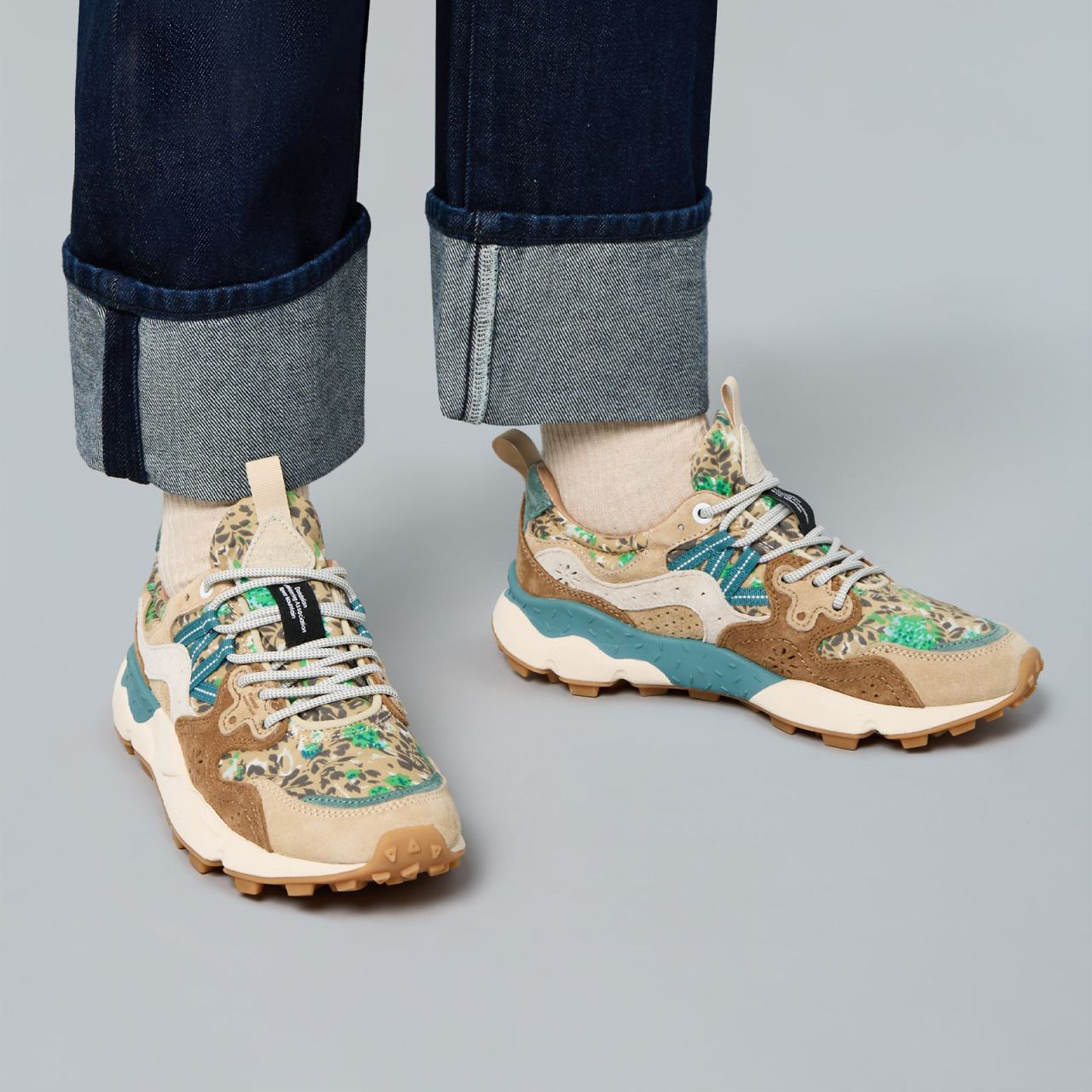 Flower Mountain Womens Yamano 3 Trainer Spring Flowers