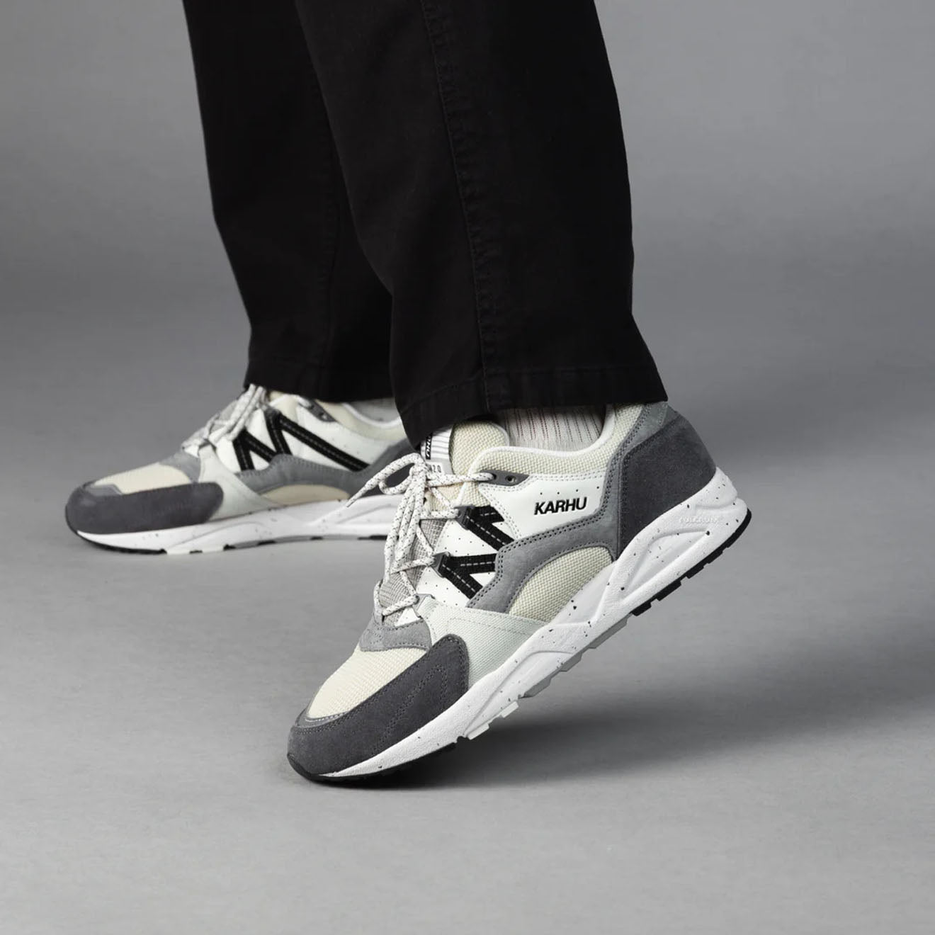 Karhu Fusion 2.0 Trainer Limestone / Jet Black - Parasol Store