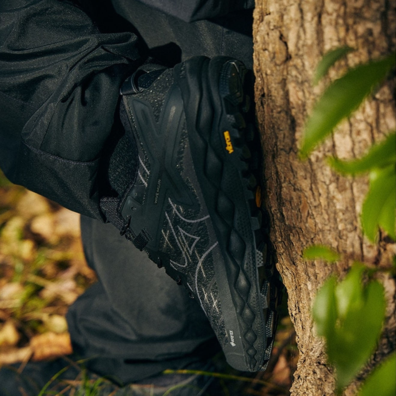 Mizuno Wave Mujin LS GTX Black / Quiet Shade / Black Sand - Parasol Store