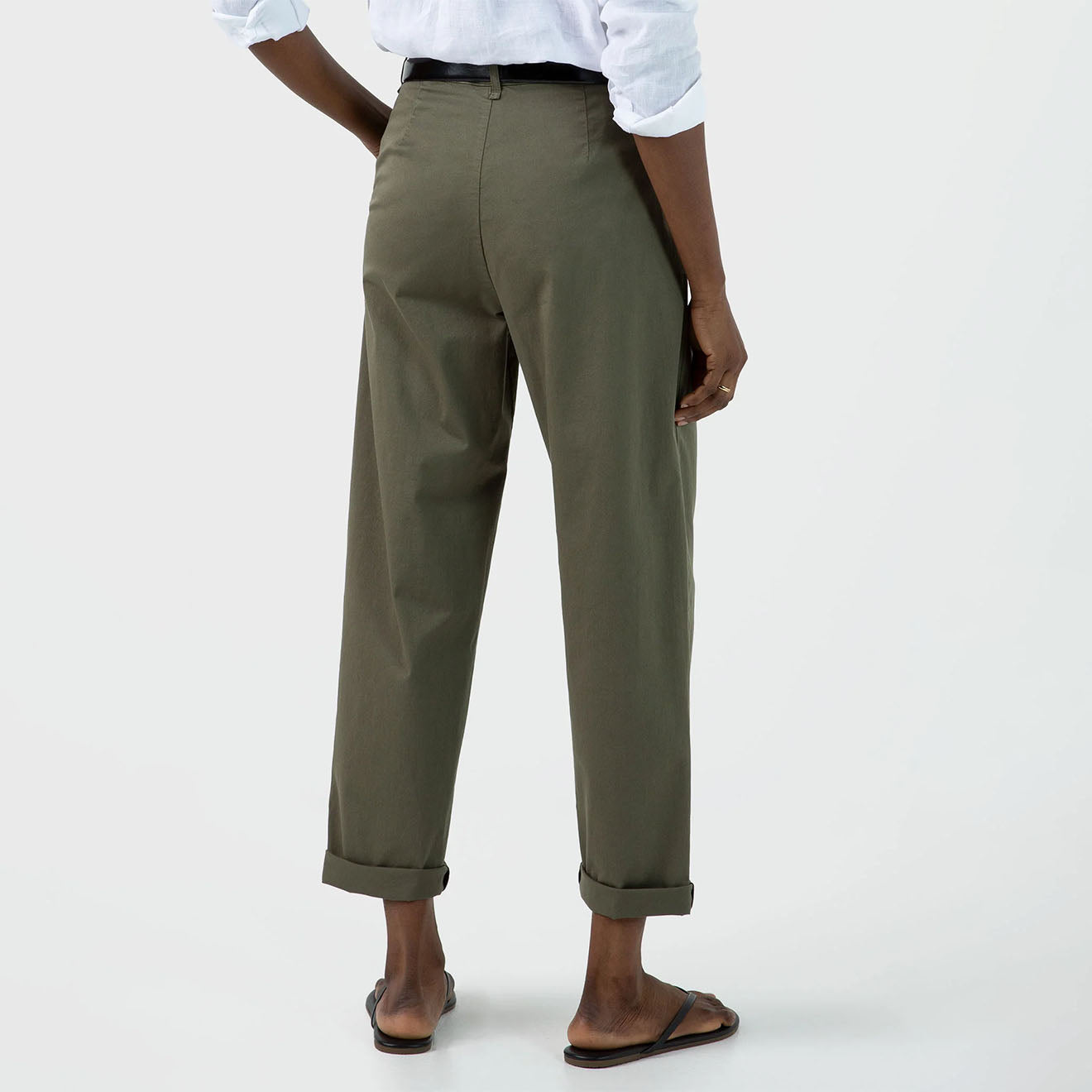 Sunspel Womens Pleated Chino Pale Khaki - Parasol Store
