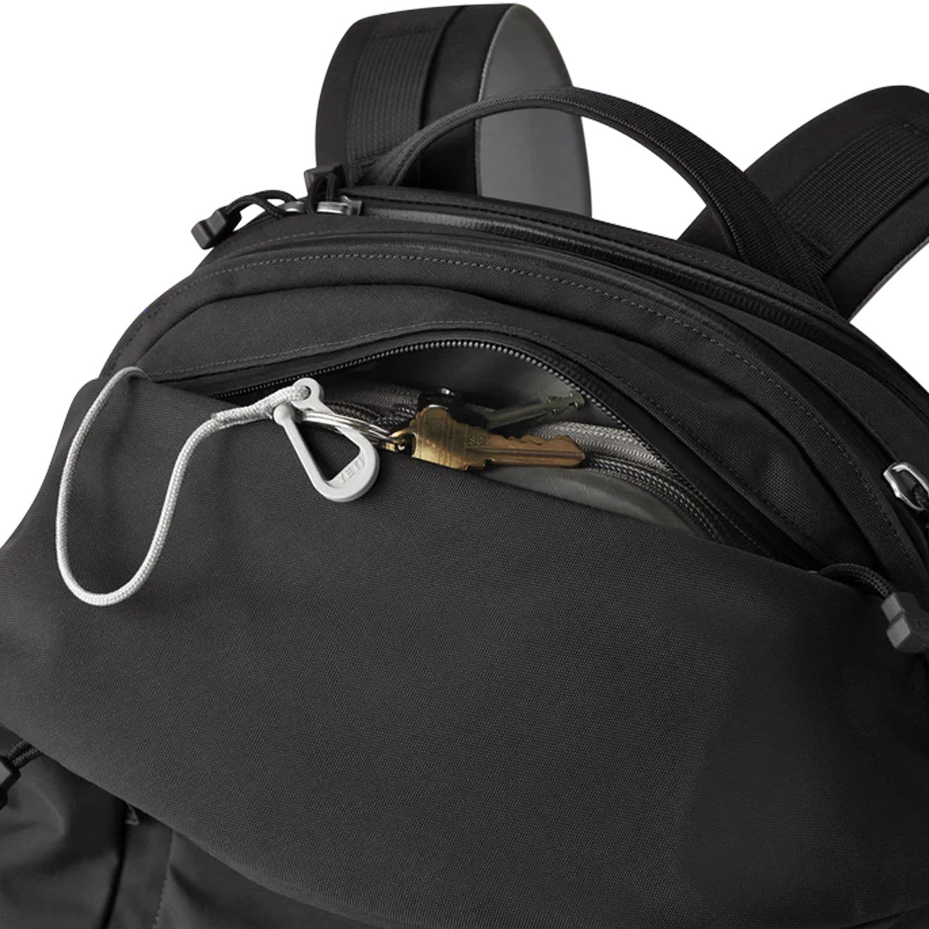 YETI Crossroads 27L Backpack Black - Parasol Store