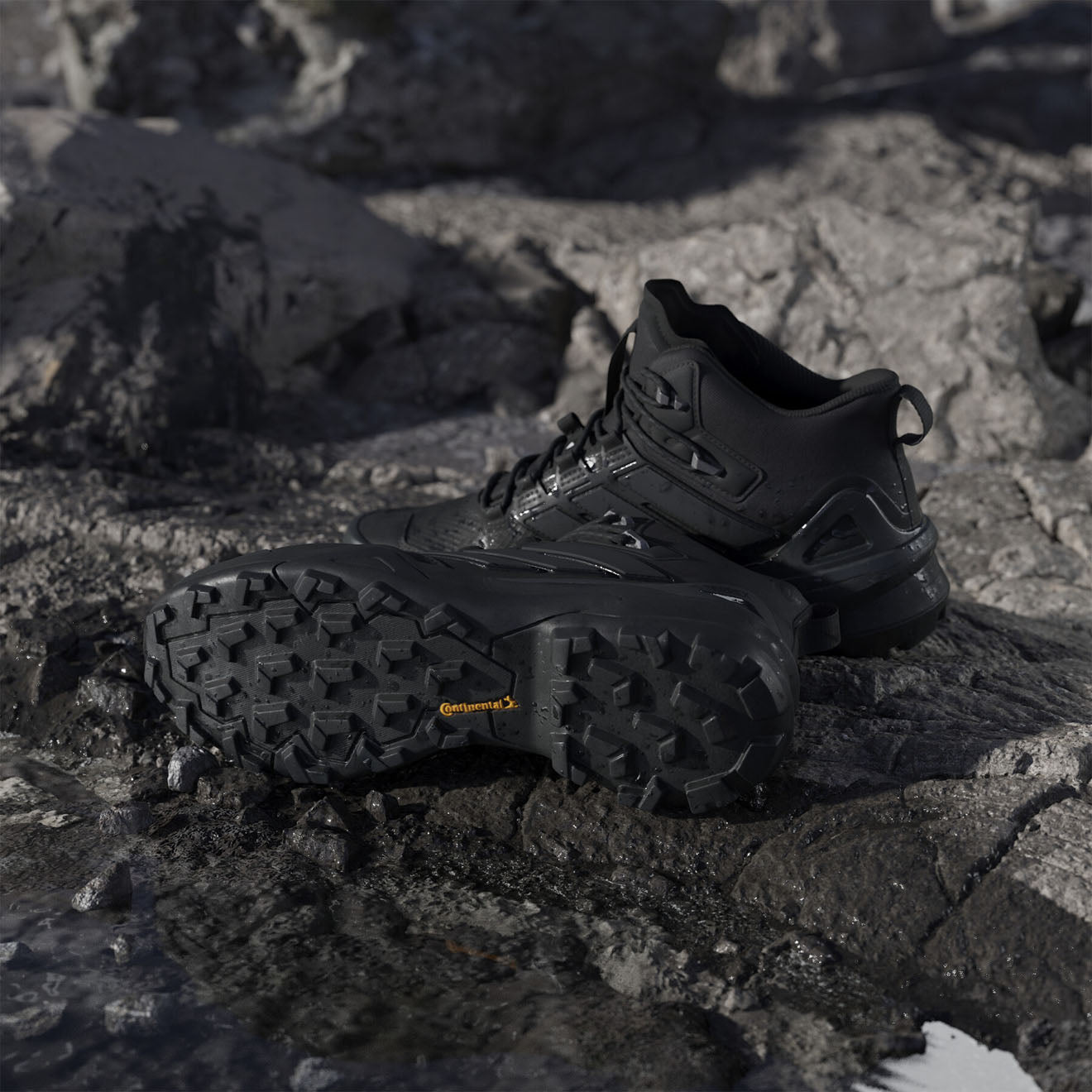 Adidas Terrex  Hiking boots Skychaser Mid Black - Parasol Store