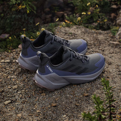Adidas Terrex Womens Trailmaker 2.0 GORE-TEX Hiking Shoes Carbon / Core Black / Preloved Violet - Parasol Store