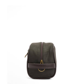 Barbour Waxed Washbag Olive/Beacon