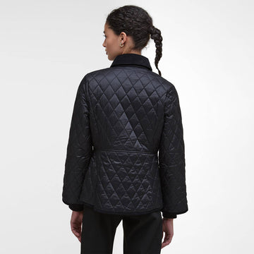 Barbour Womens Beadnell Fitted Quilted Jacket Black/Classic