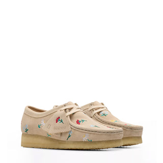 Clarks Originals Womens Wallabee Taupe Embroidery - Parasol Store