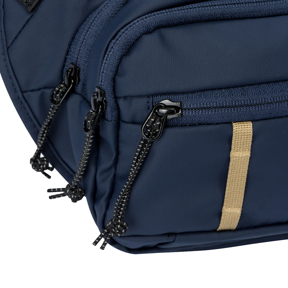 ​Elliker Fitts Sling Bag 2L Navy 