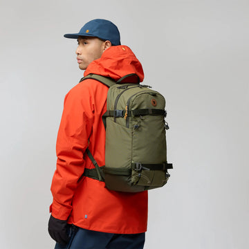 Fjallraven Bergtagen Touring 22 Laurel Green / Deep Forest - Parasol Store