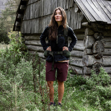 Fjallraven Womens Abisko Trail Stretch Shorts Black - Parasol Store