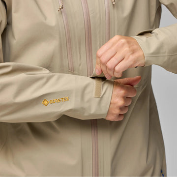 Fjallraven Womens Keb GTX Jacket Fossil - Parasol Store