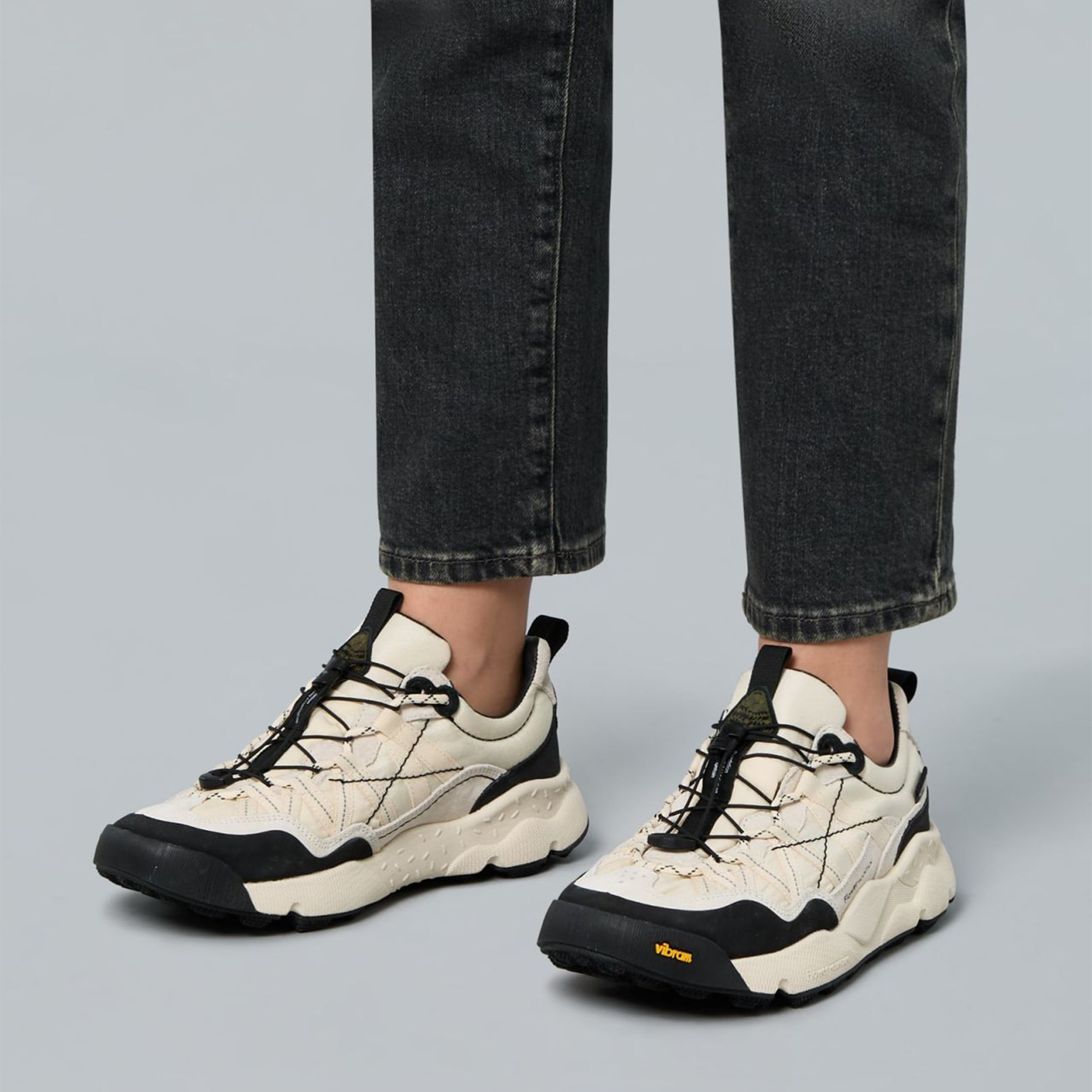 Flower Mountain Iwano 2 Uni Trainer  White / Black