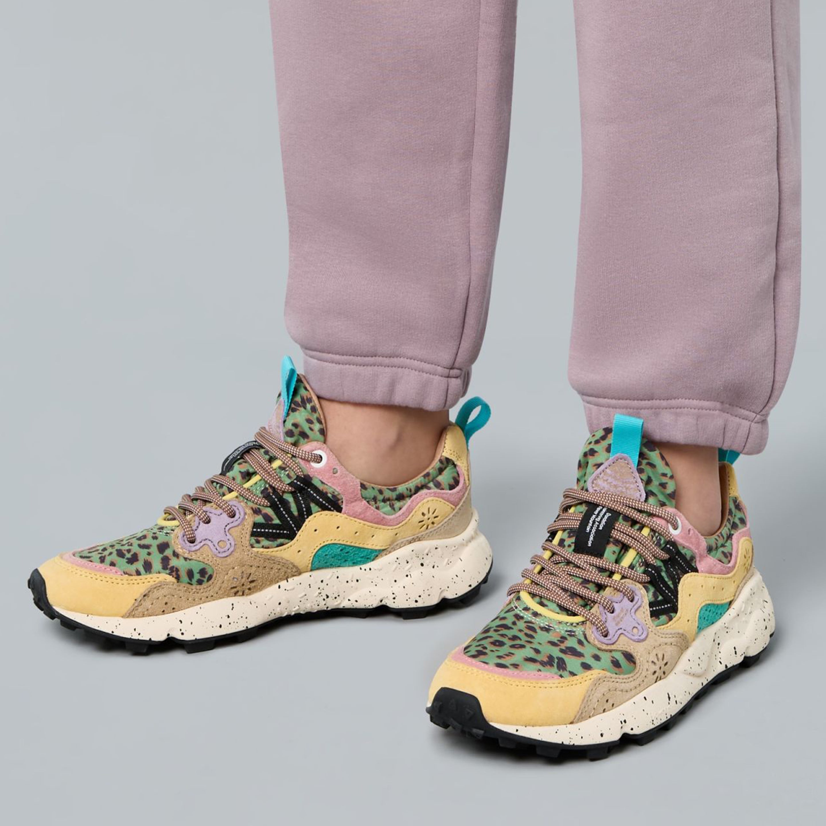 Flower Mountain Womens Yamano 3 Trainer Beige / Sand