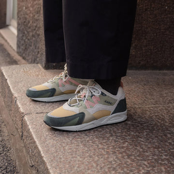 Karhu Fusion 2.0 Trainer Darkest Spruce / Cameo Rose - Parasol Store
