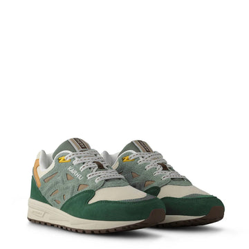 Karhu Legacy 96 Molkky Pack Laurel Wreath / Warm Taupe