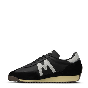 Karhu Mestari Trainer Jet Black / Blanc De Blanc