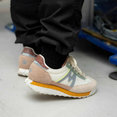 Karhu Womens Mestari Control Trainer Turtledove / Iceberg Green - Parasol Store