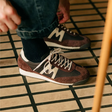 Karhu Womens Mestari Trainer Marron / Cloud Cream