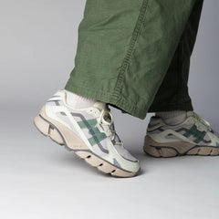 Karhu Womens Super Fulcrum Trainer Icicle / Green Milieu - Parasol Store