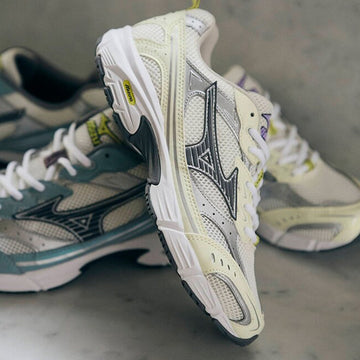 Mizuno MXR Trainer Snow White / Quiet Shade / Sylvan Green