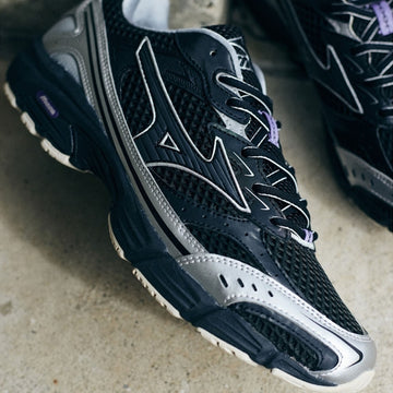 Mizuno Womens MXR Millenium Trainer Black / Black Sand / Purple Haze - Parasol Store