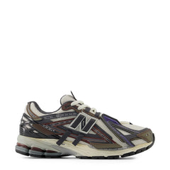 New Balance 1906A Trainer Classic Crimson / Sea Salt / Black Cement - Parasol Store