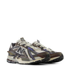 New Balance 1906A Trainer Classic Crimson / Sea Salt / Black Cement - Parasol Store