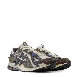 New Balance 1906A Trainer Classic Crimson / Sea Salt / Black Cement - Parasol Store