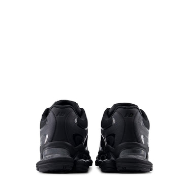 New Balance 2000 Trainer Black / Black ETB - Parasol Store