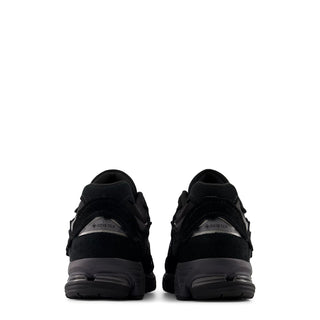 New Balance 2002 Trainer Black / Magnet - Parasol Store