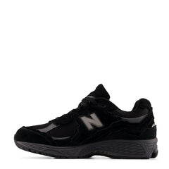 New Balance 2002 Trainer Black / Magnet - Parasol Store