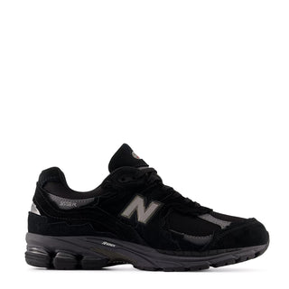 New Balance 2002 Trainer Black / Magnet - Parasol Store