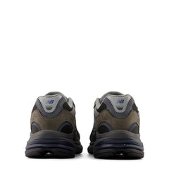 New Balance 2010 Trainer Tornado / Faded Black / Dark Silver Metallic - Parasol Store