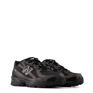 New Balance 740 Shoes Black - Parasol Store