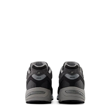 New Balance 880R Trainer Castlerock / Black Cement