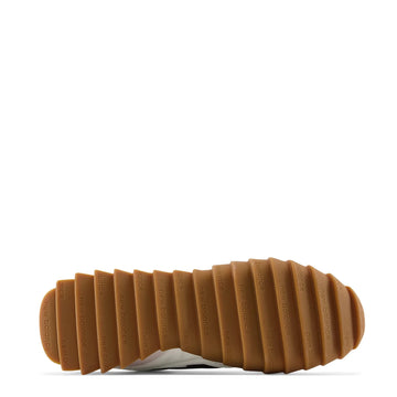 New Balance RC30 Trainer Sea Salt / Black / Crimson New Balance