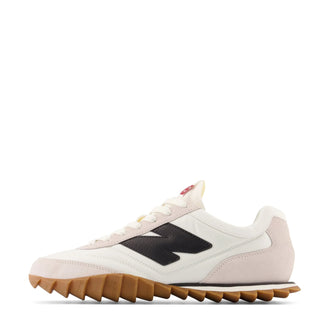 New Balance RC30 Trainer Sea Salt / Black / Crimson New Balance