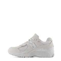 New Balance Womens 2002 DX Protection Pack Trainers White Reflection / Silver Metallic - Parasol Store