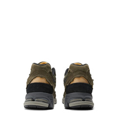 New Balance Womens 2002R Trainers Dark Moss / Blacktop