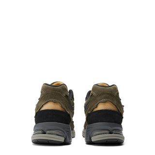 New Balance Womens 2002R Trainers Dark Moss / Blacktop