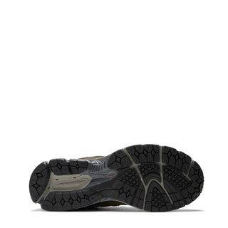 New Balance Womens 2002R Trainers Dark Moss / Blacktop