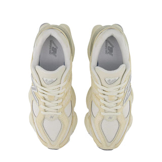 New Balance Womens 9060 Trainers Calcium / Sea Salt - Parasol Store