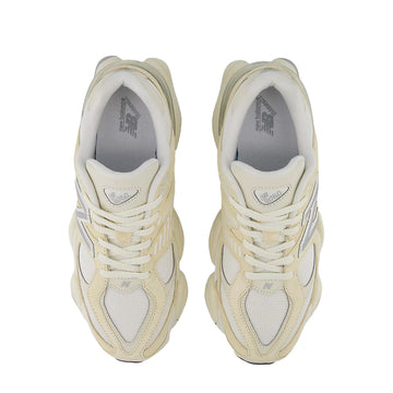 New Balance Womens 9060 Trainers Calcium / Sea Salt - Parasol Store