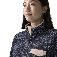 Patagonia Womens Lightweight Synchilla Snap-T Fleece Pullover Saxifrage / Sunken Blue