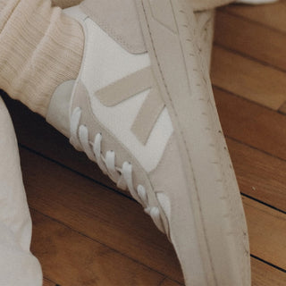Veja Womens V-10 Trainer White Natural Pierre - Parasol Store