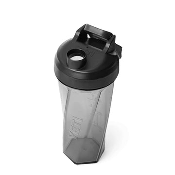 YETI 27 oz (737 ml) Shaker Bottle Charcoal
