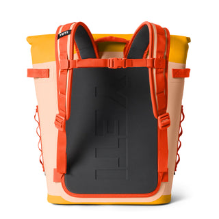 YETI Hopper M20 Soft Backpack Peach / Beekeeper