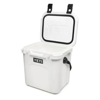YETI Roadie 24 White - Parasol Store