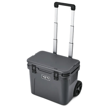YETI Roadie 32 Wheeled Cool Box Charcoal