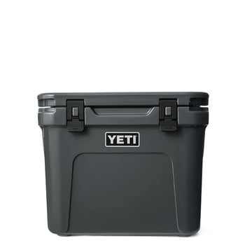 YETI Roadie 32 Wheeled Cool Box Charcoal